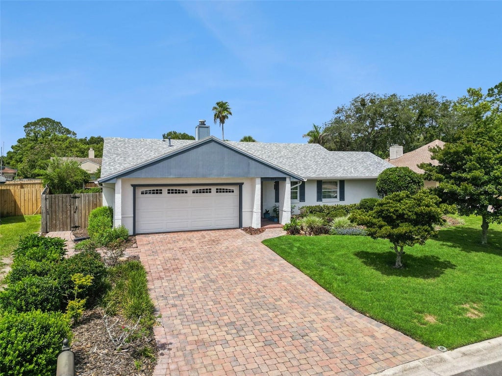Photo of 204 Bluebird Trail, Casselberry, FL 32707 (MLS # O6425167)