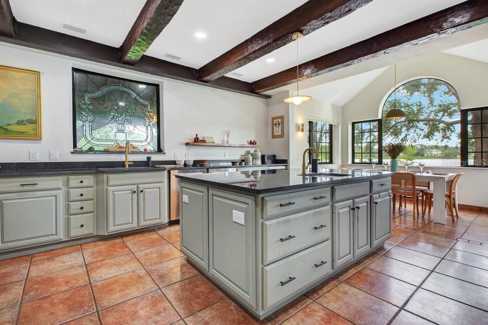 IVANHOE PARK - Residential