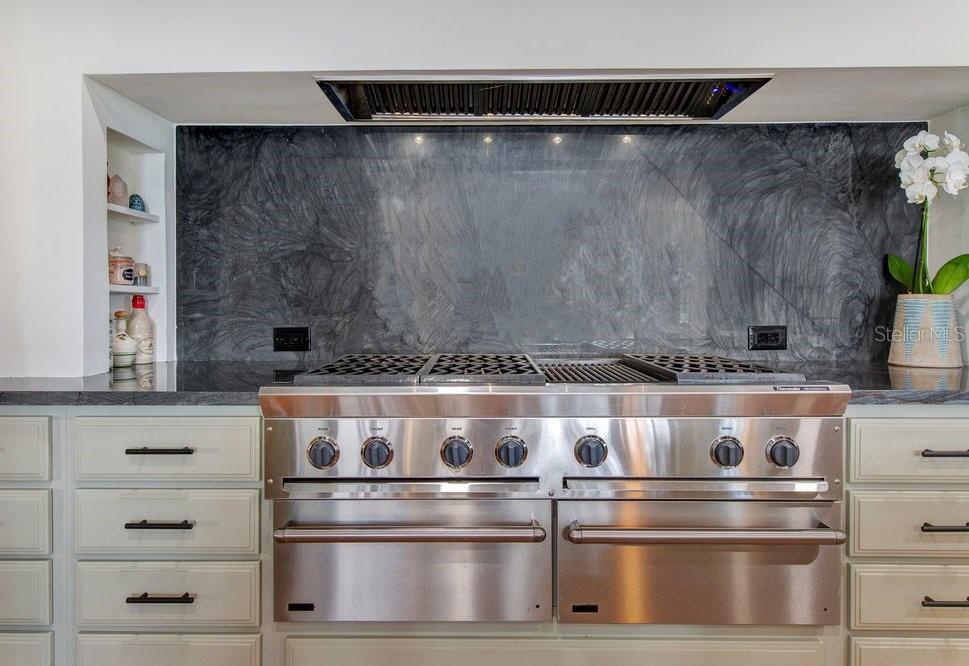 IVANHOE PARK - Residential