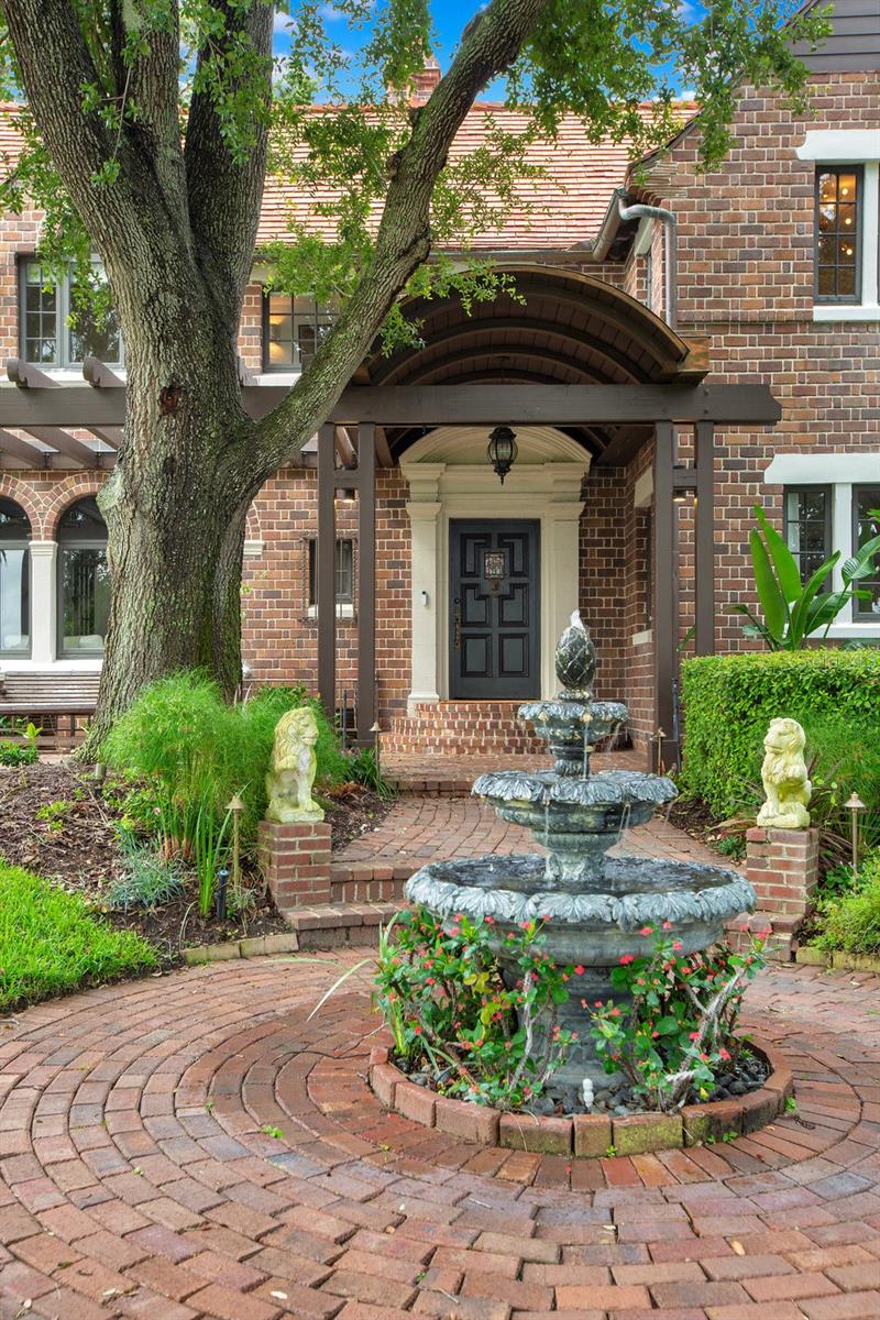 IVANHOE PARK - Residential