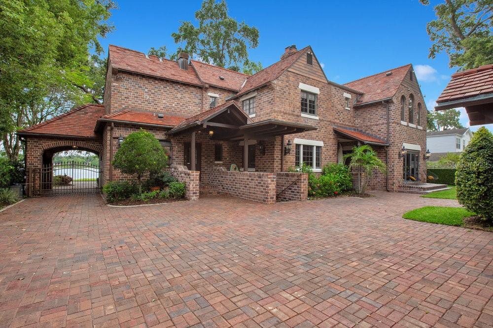 IVANHOE PARK - Residential