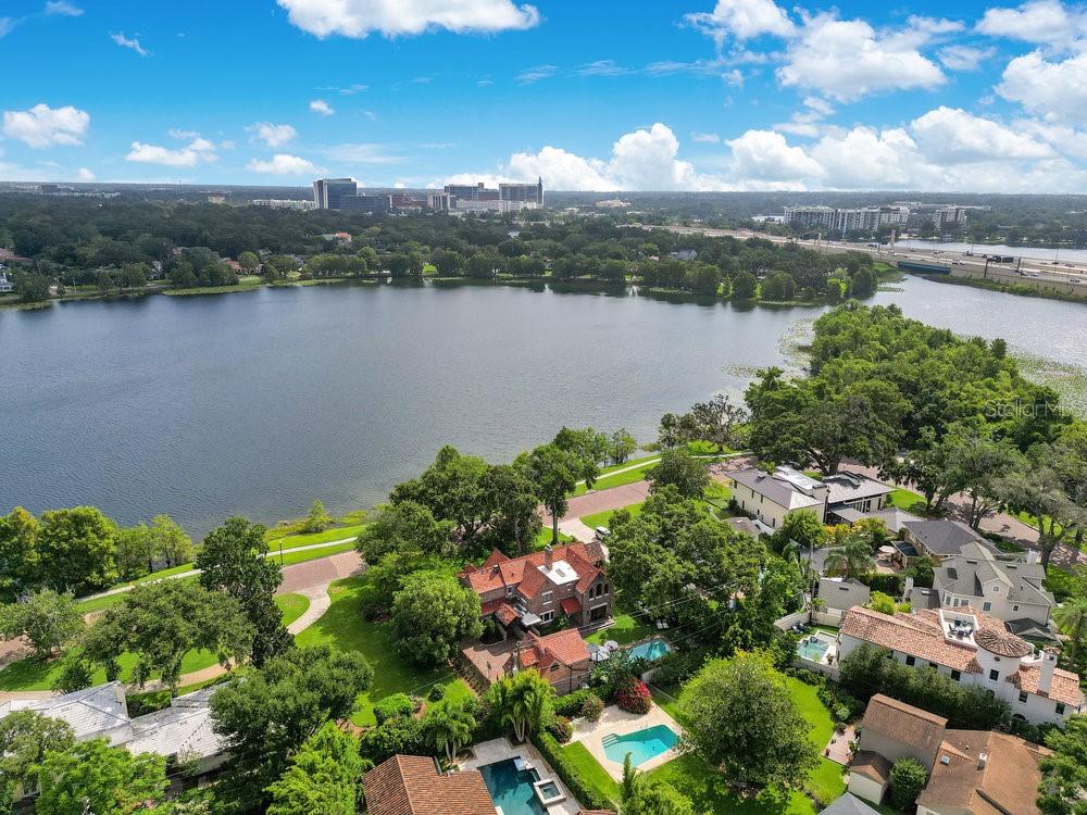 IVANHOE PARK - Residential