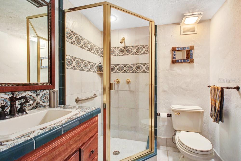 IVANHOE PARK - Residential