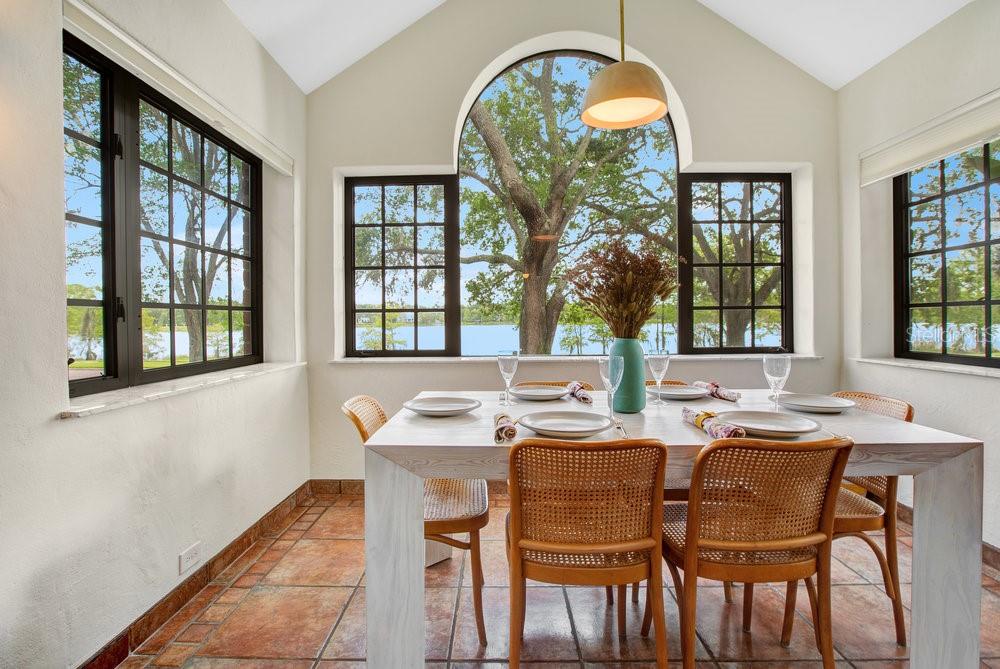 IVANHOE PARK - Residential