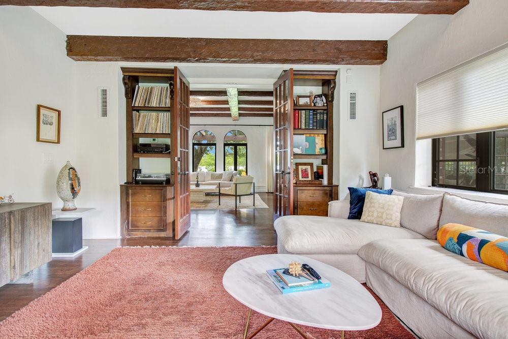 IVANHOE PARK - Residential