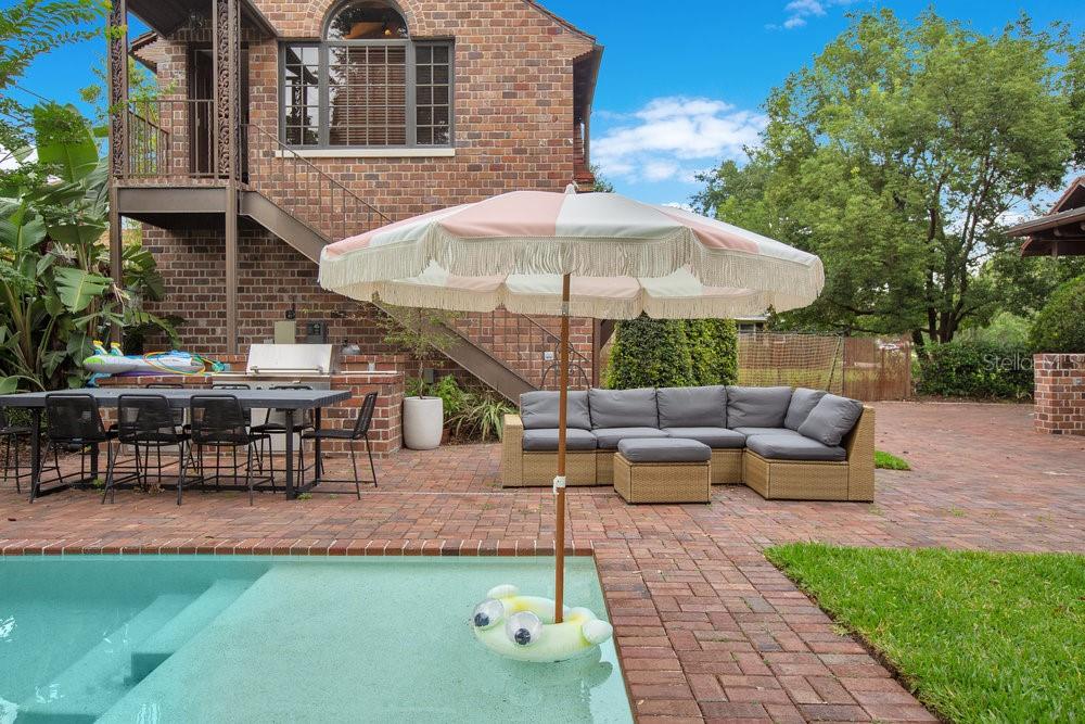 IVANHOE PARK - Residential