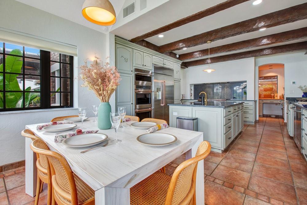 IVANHOE PARK - Residential