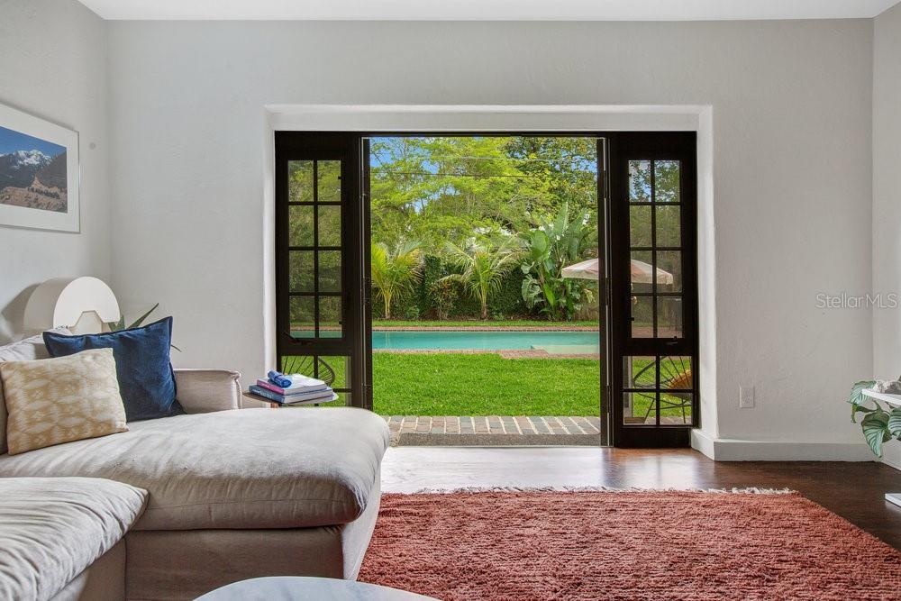 IVANHOE PARK - Residential