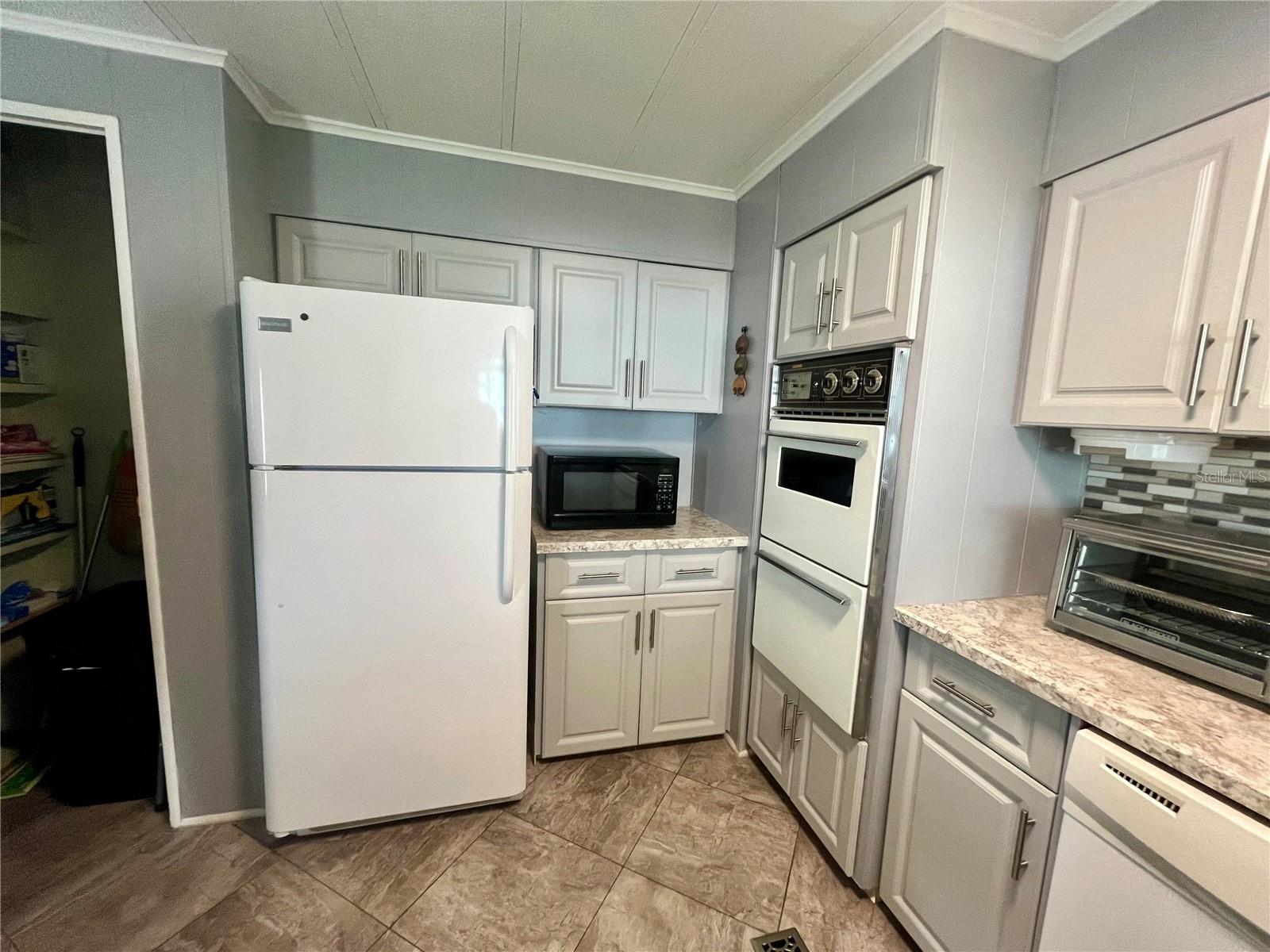 160 HICKORY GATE DRIVE