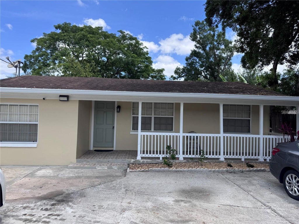 Photo of 613 Carol Ter #Main, Kissimmee, FL 34744 (MLS # S5157951)