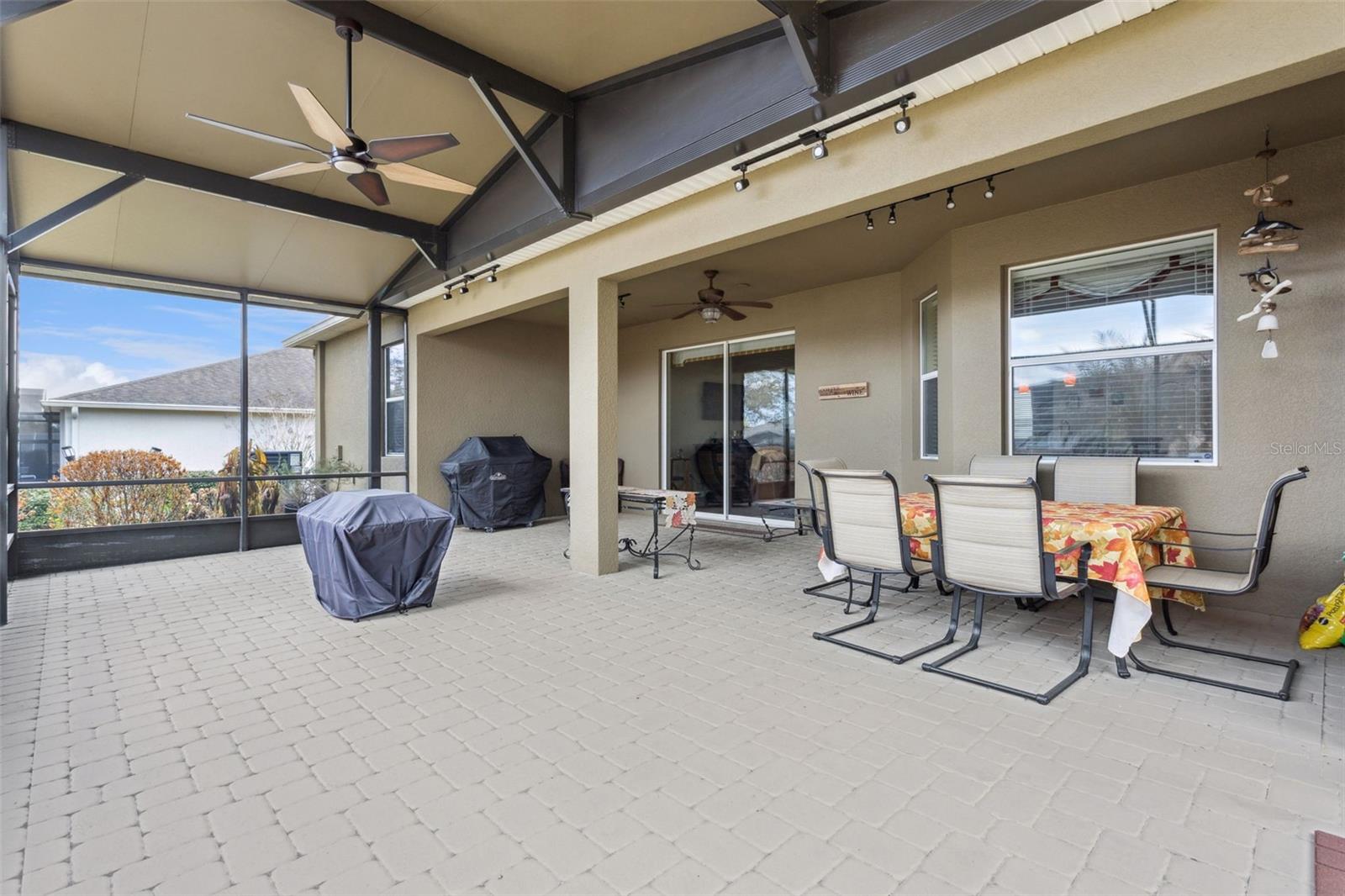 HERITAGE HILLS PH 01 - Residential