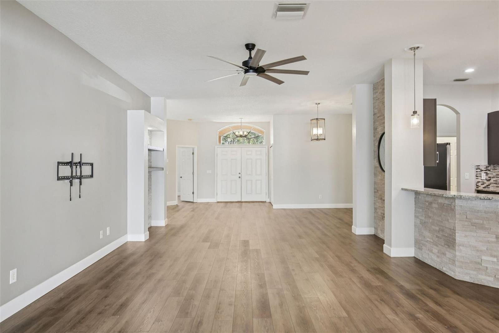 RIDGE CREST SUB UNITS - Residential