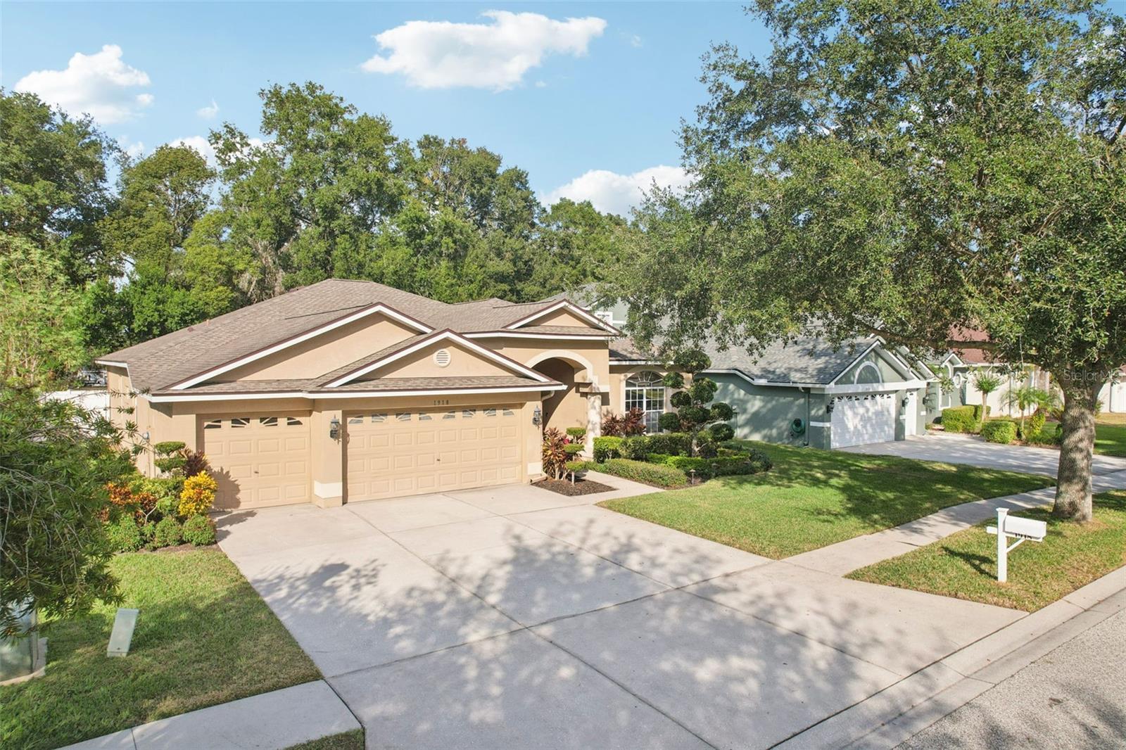 RIDGE CREST SUB UNITS - Residential