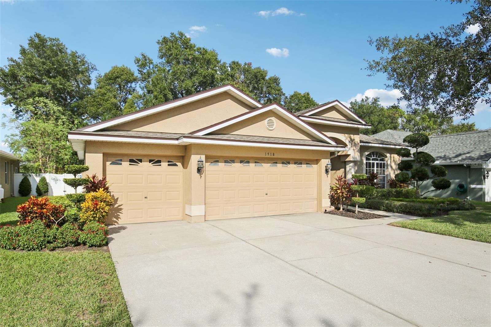 RIDGE CREST SUB UNITS - Residential