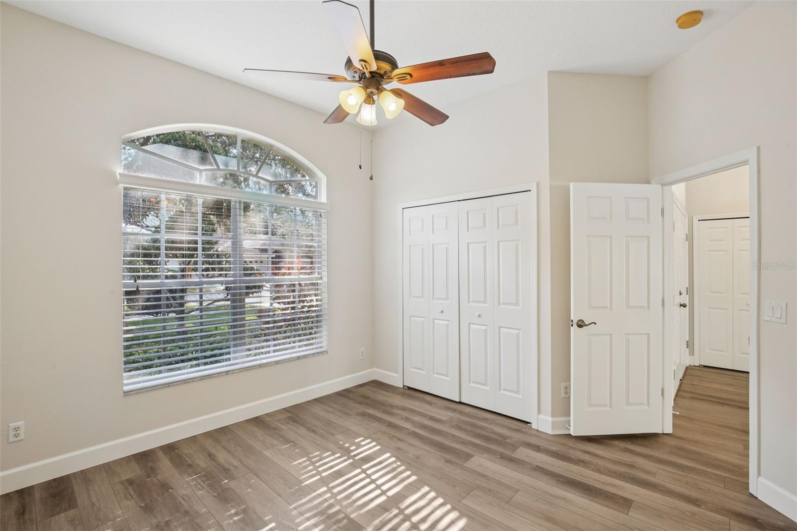 RIDGE CREST SUB UNITS - Residential