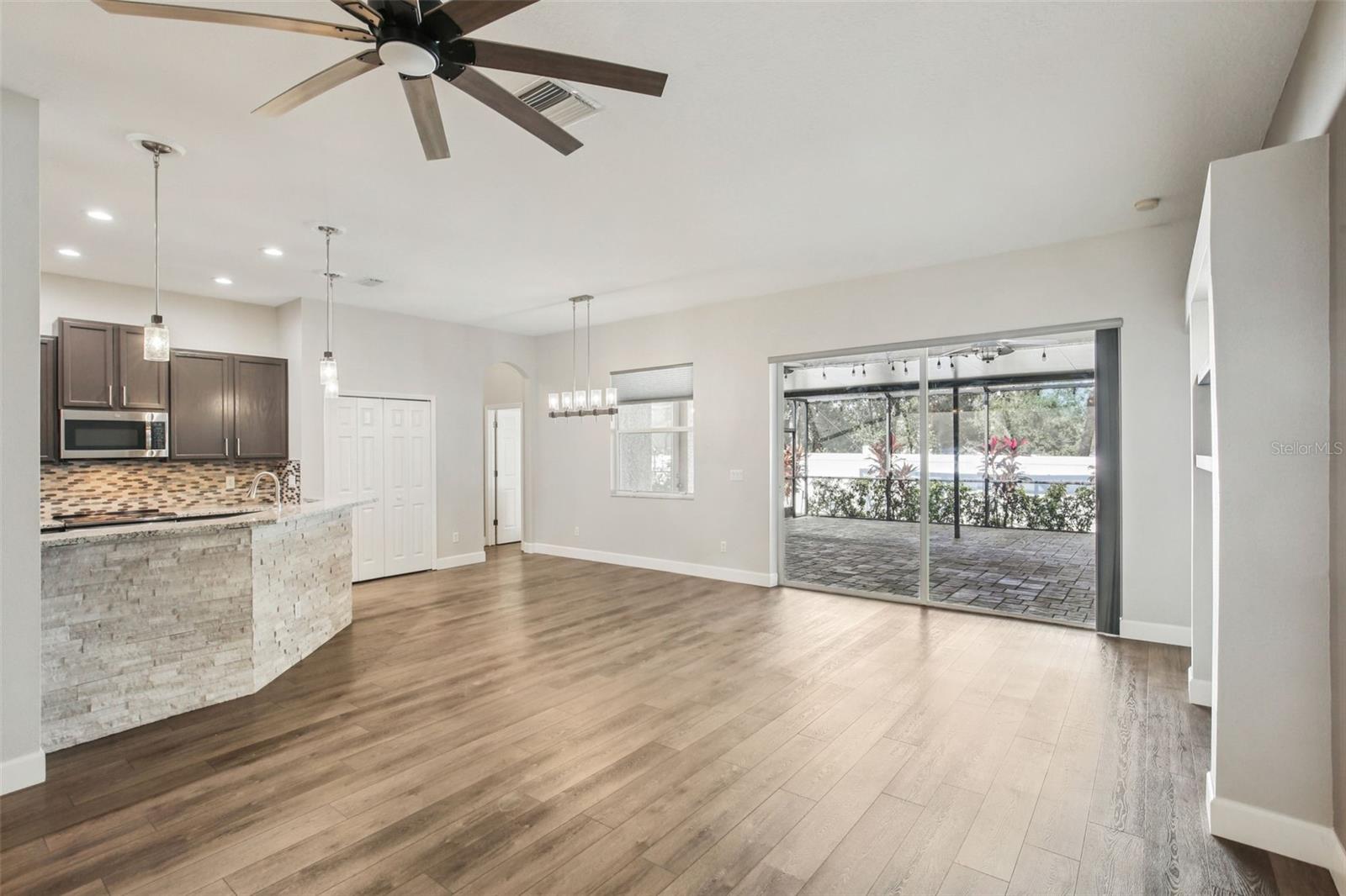 RIDGE CREST SUB UNITS - Residential