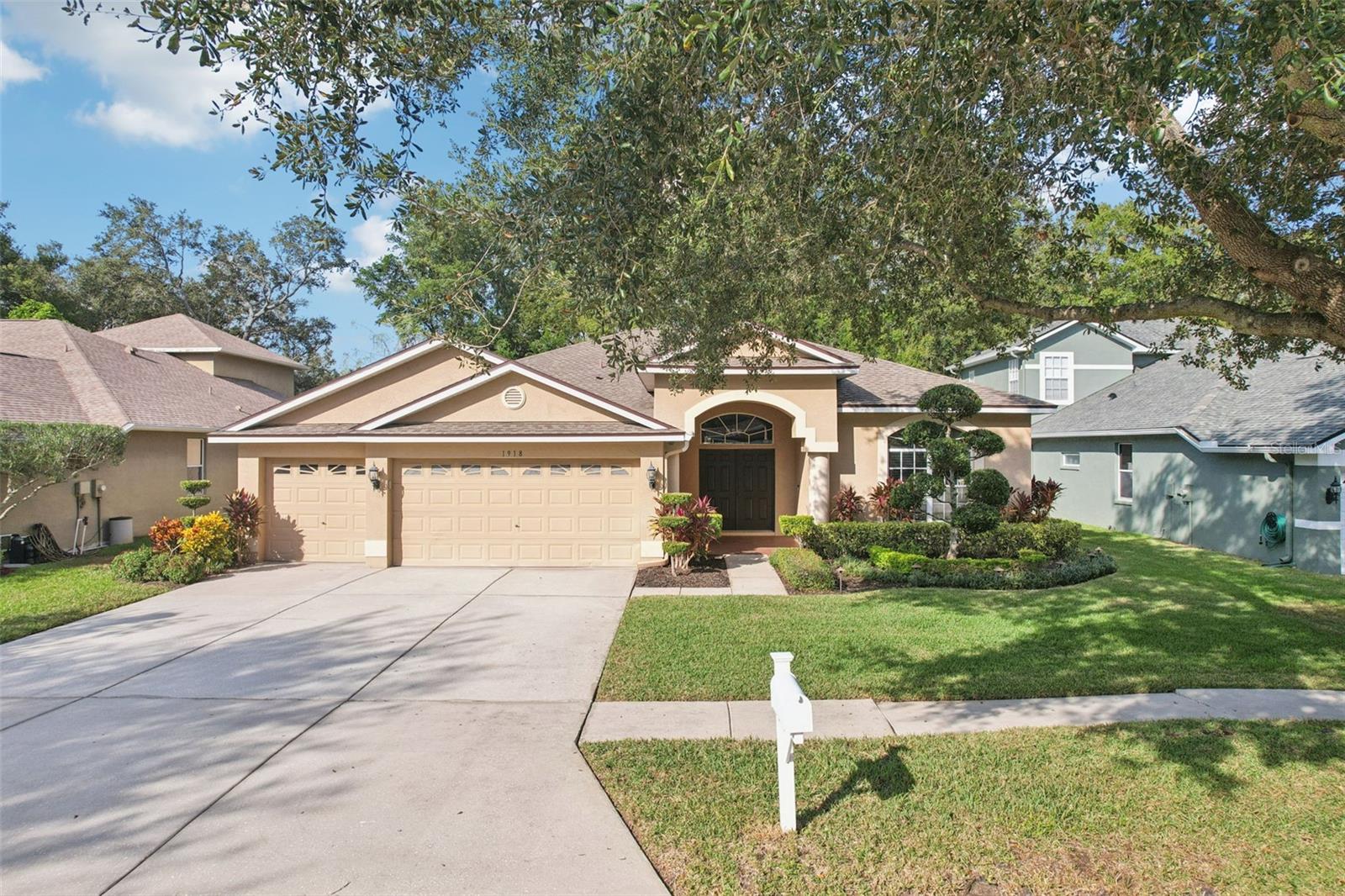 RIDGE CREST SUB UNITS - Residential