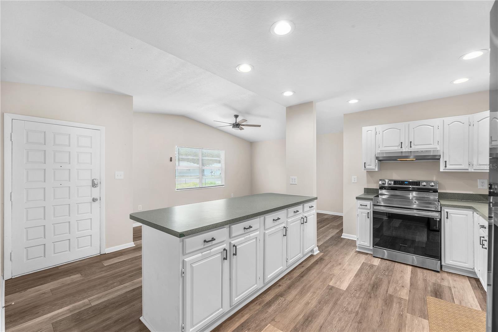 RIVERVIEW CREST UNIT 1 - Residential