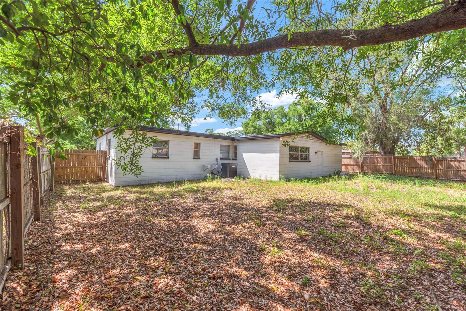 RIVERVIEW CREST UNIT 1 - Residential