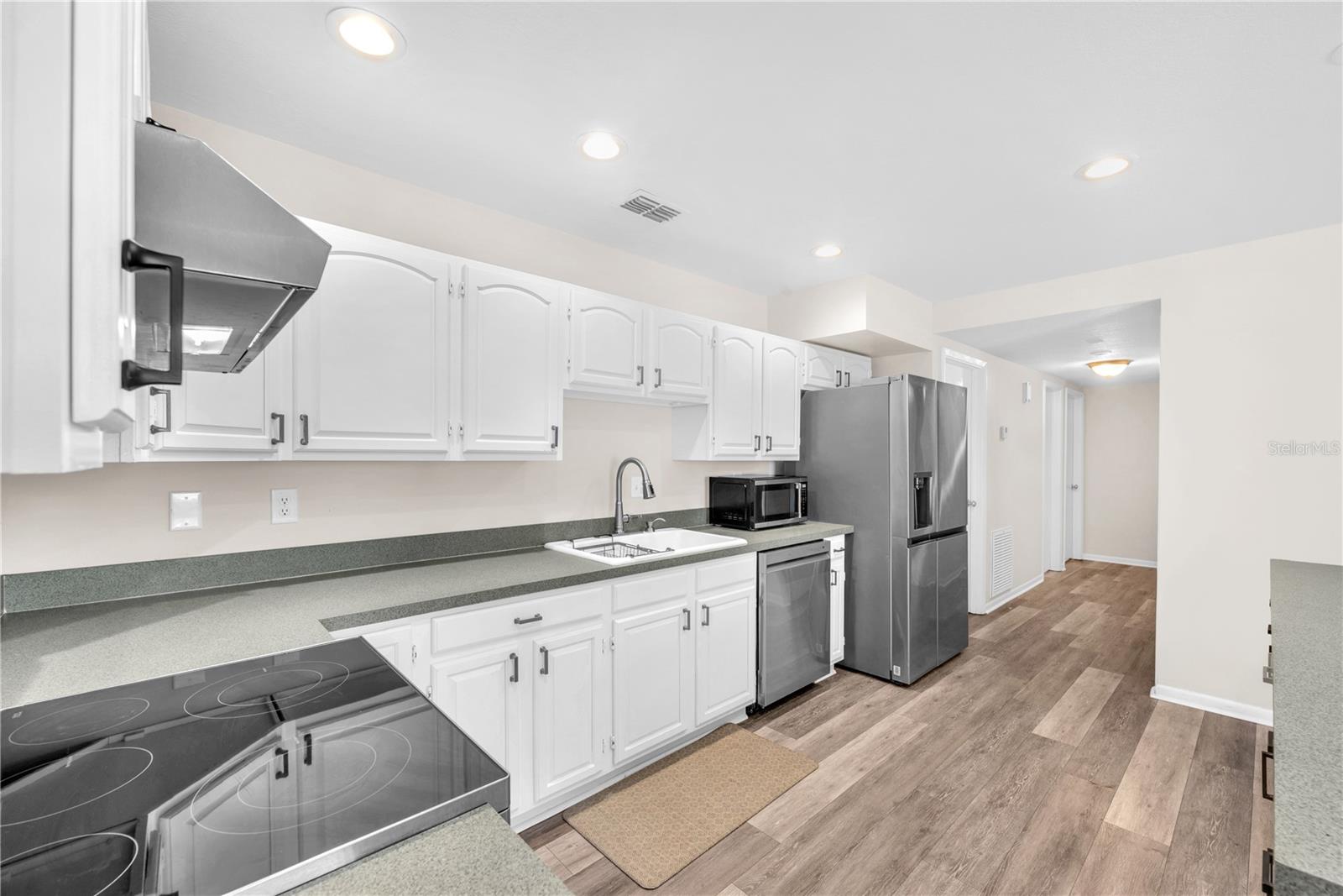 RIVERVIEW CREST UNIT 1 - Residential