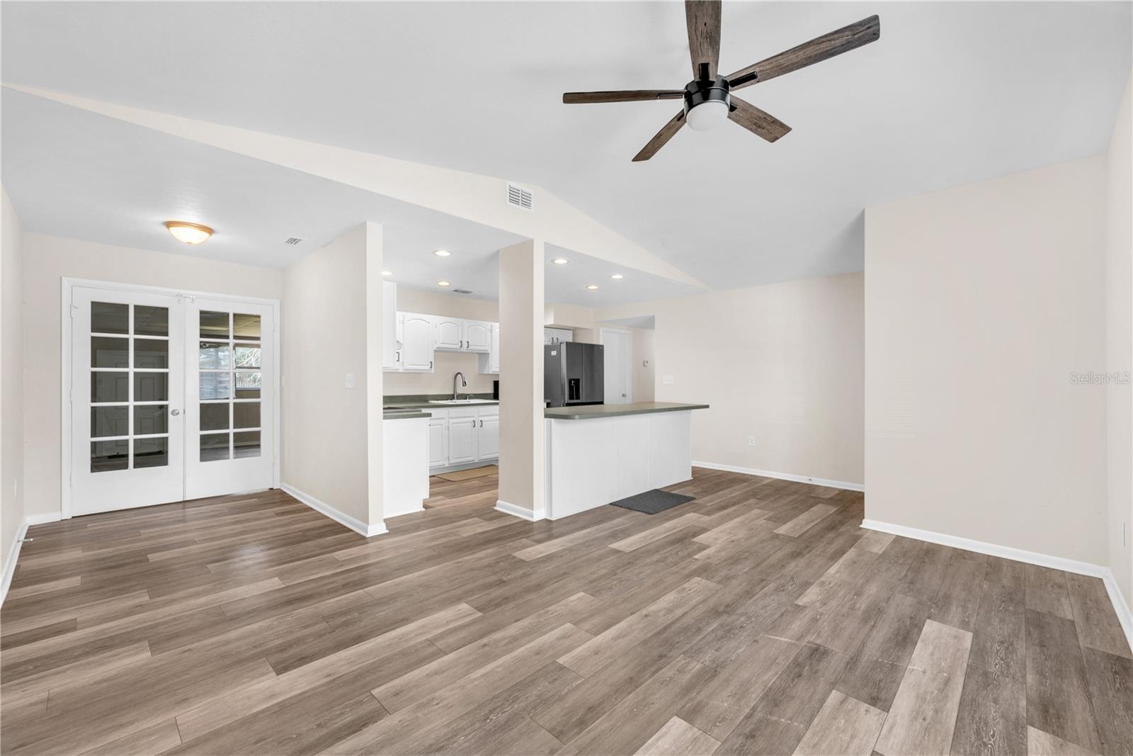 RIVERVIEW CREST UNIT 1 - Residential