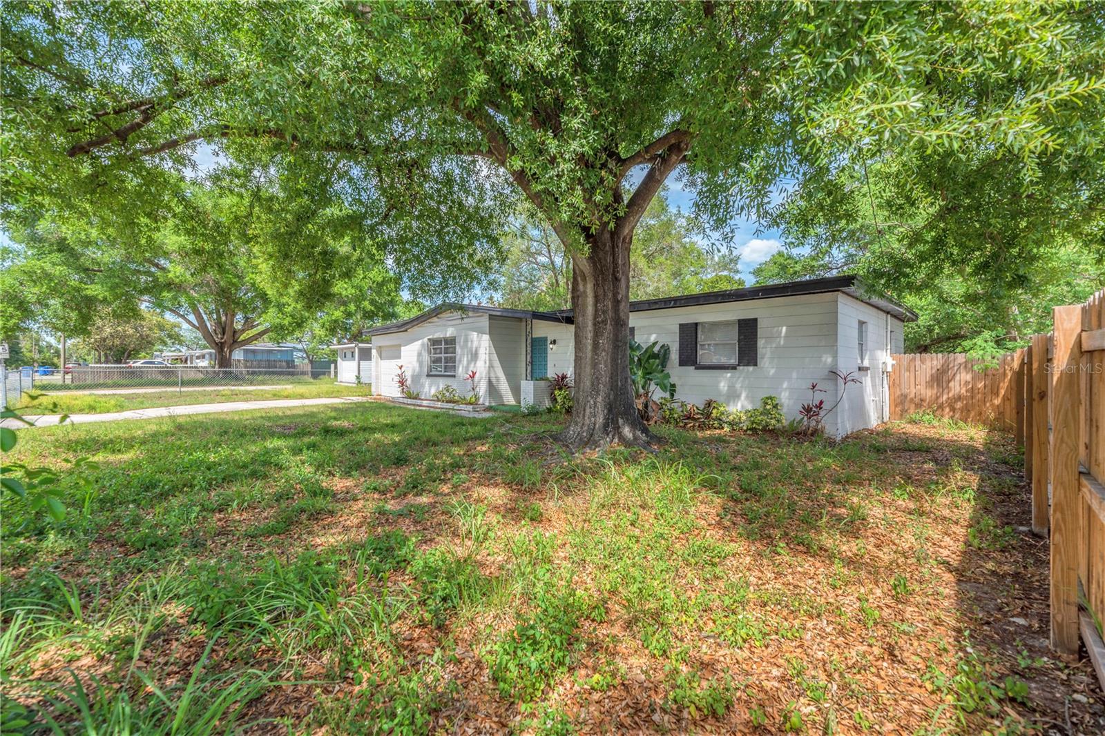 RIVERVIEW CREST UNIT 1 - Residential