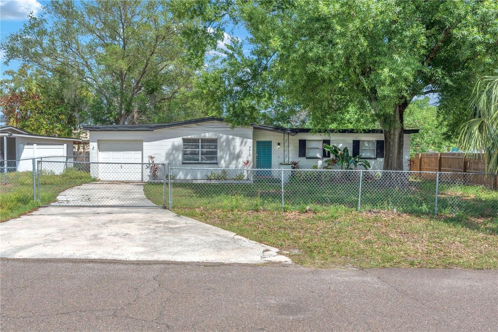 Photo of 9618 Pine Ridge Avenue, Riverview, FL 33578 (MLS # TB8498401)