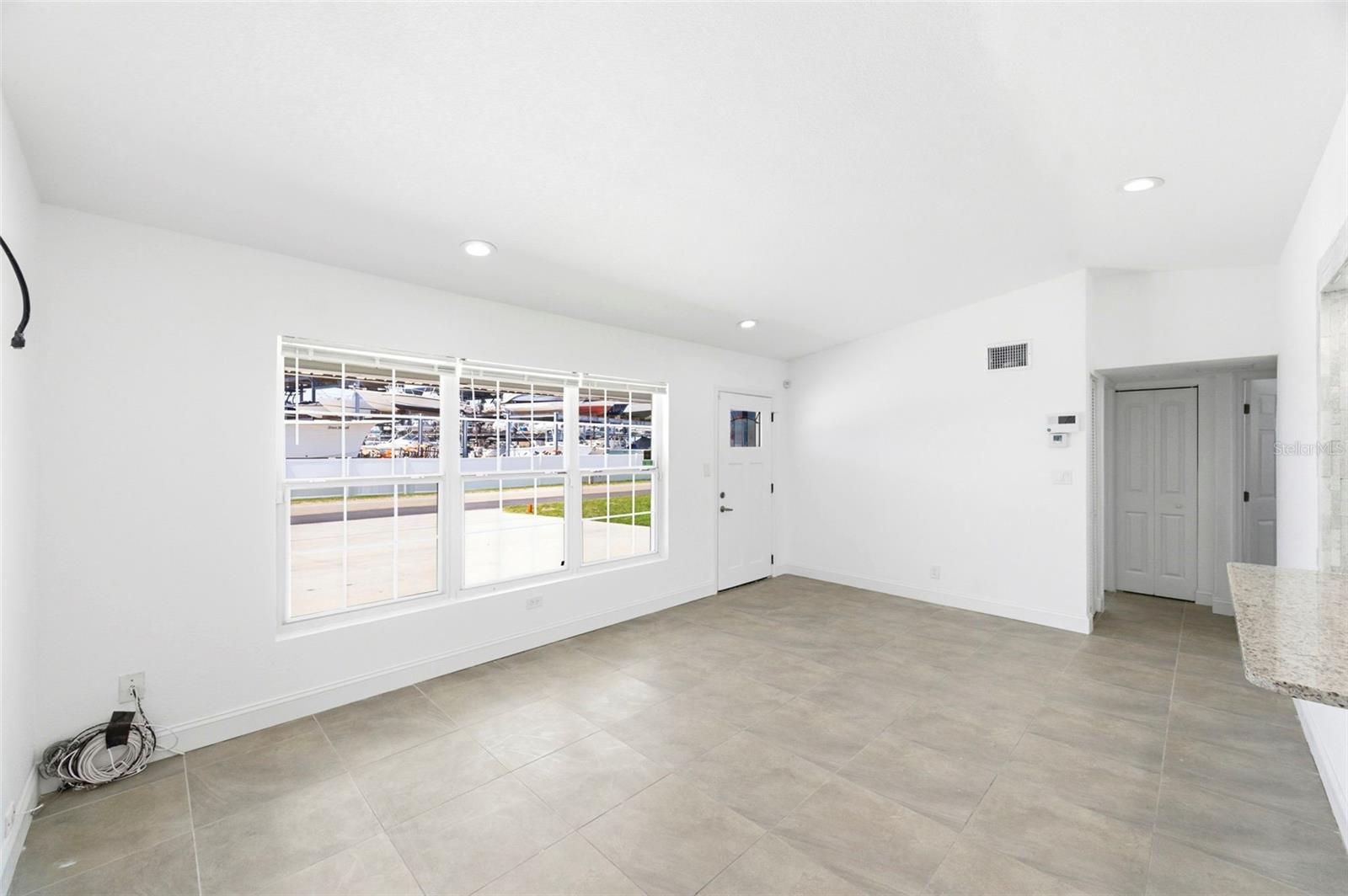 3325 W SHELL POINT ROAD
