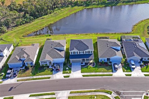 A home in PARRISH