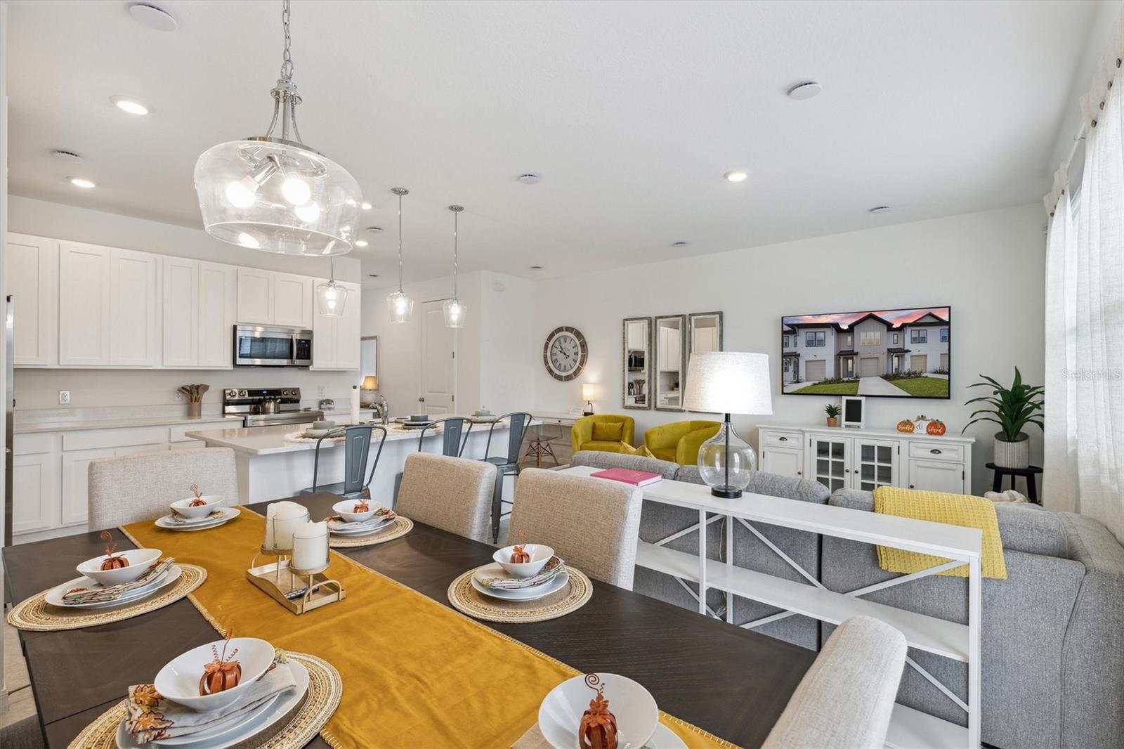 746 LONGBOAT DRIVE