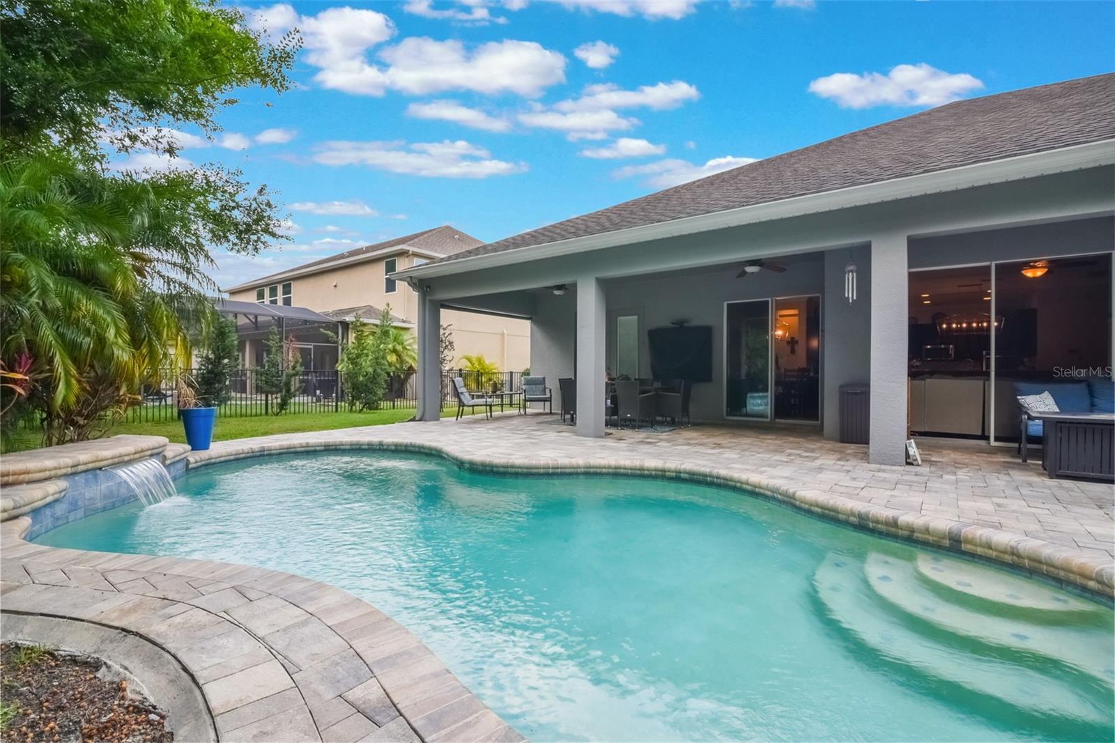 595 AMERICAN HOLLY PLACE