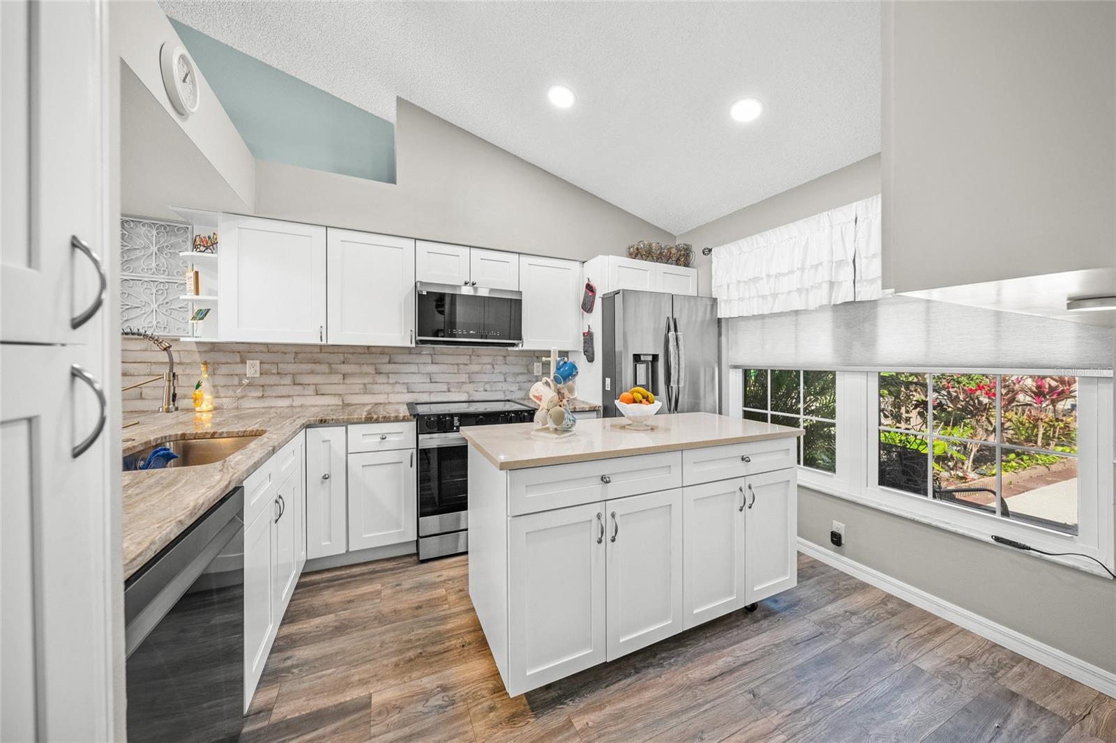 CLUBSIDE AT PALM-AIRE I & II - Residential