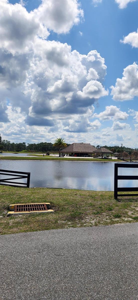 RESORT AT CANOPY OAKS - Land