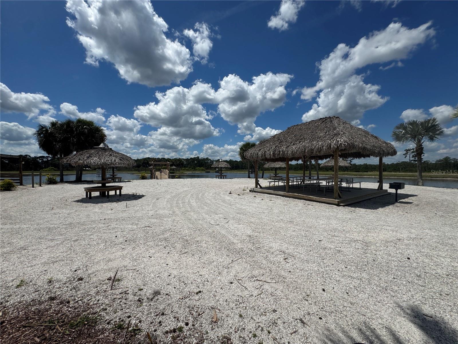 RESORT AT CANOPY OAKS - Land