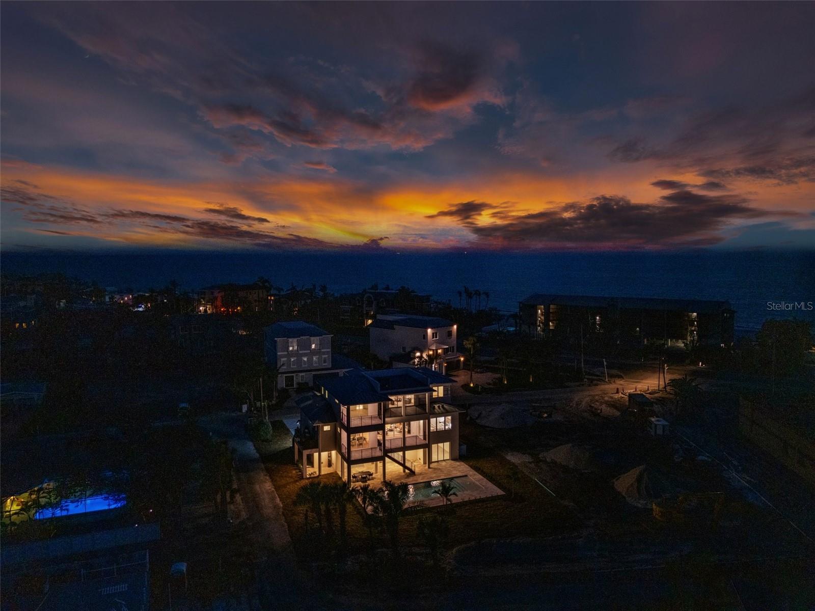 BUTTONWOOD HARBOR - Residential