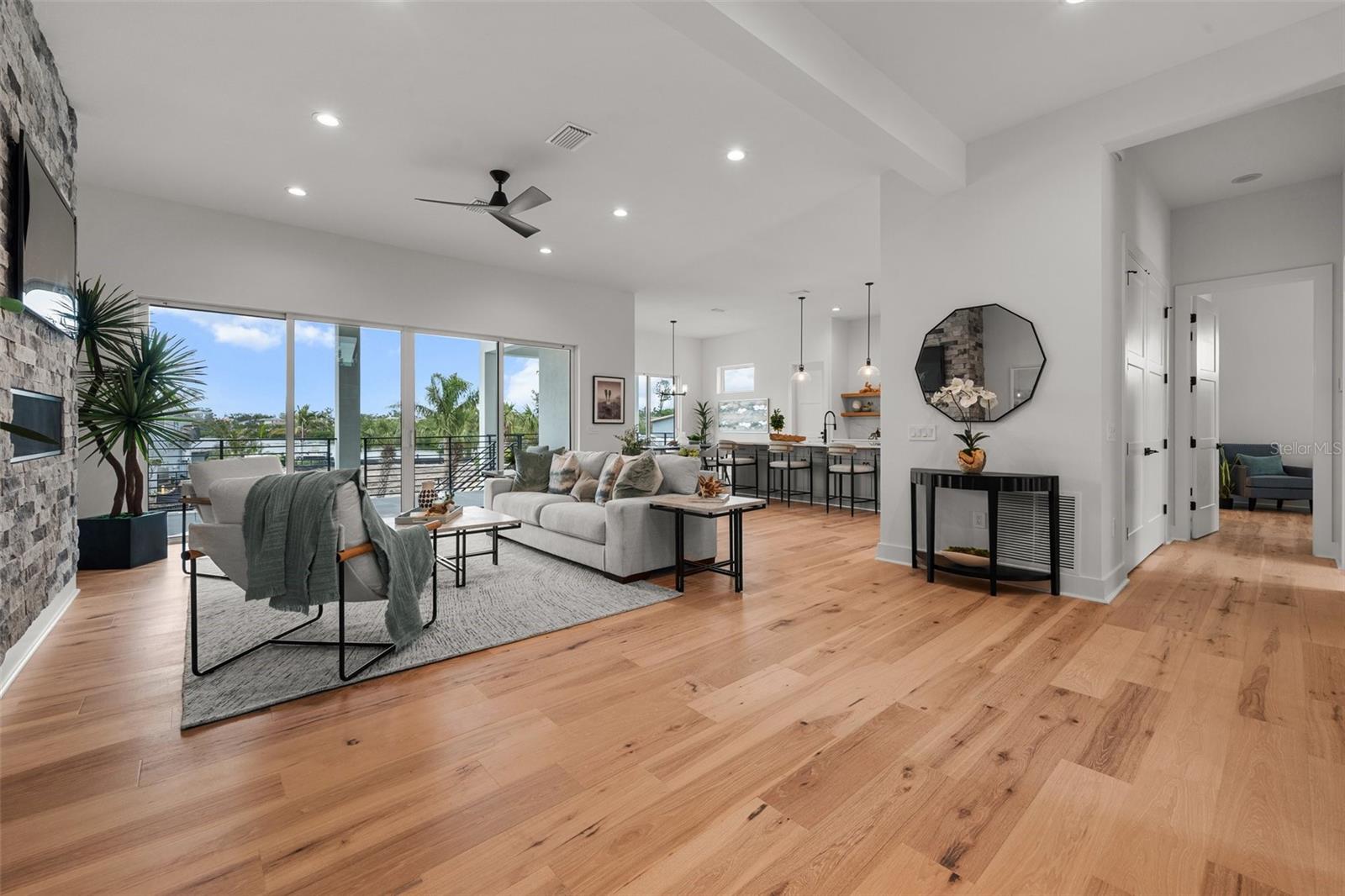 BUTTONWOOD HARBOR - Residential