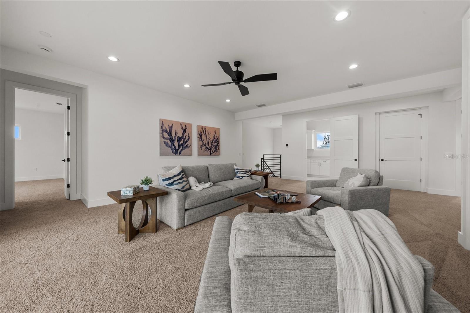 BUTTONWOOD HARBOR - Residential