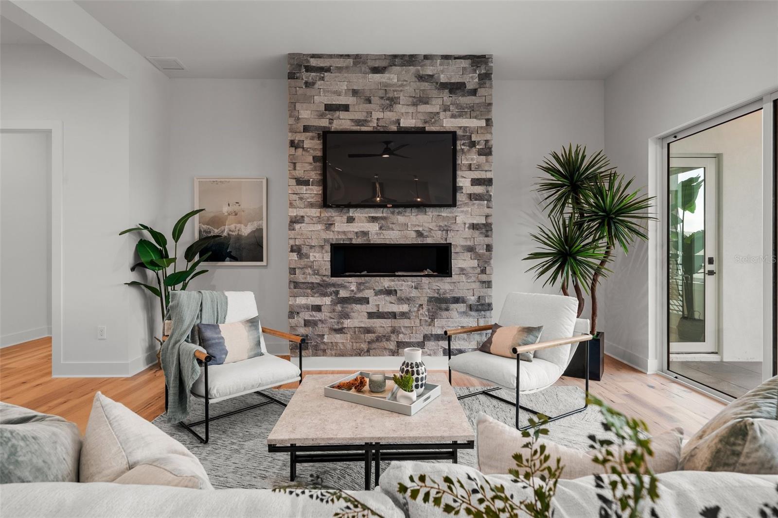 BUTTONWOOD HARBOR - Residential