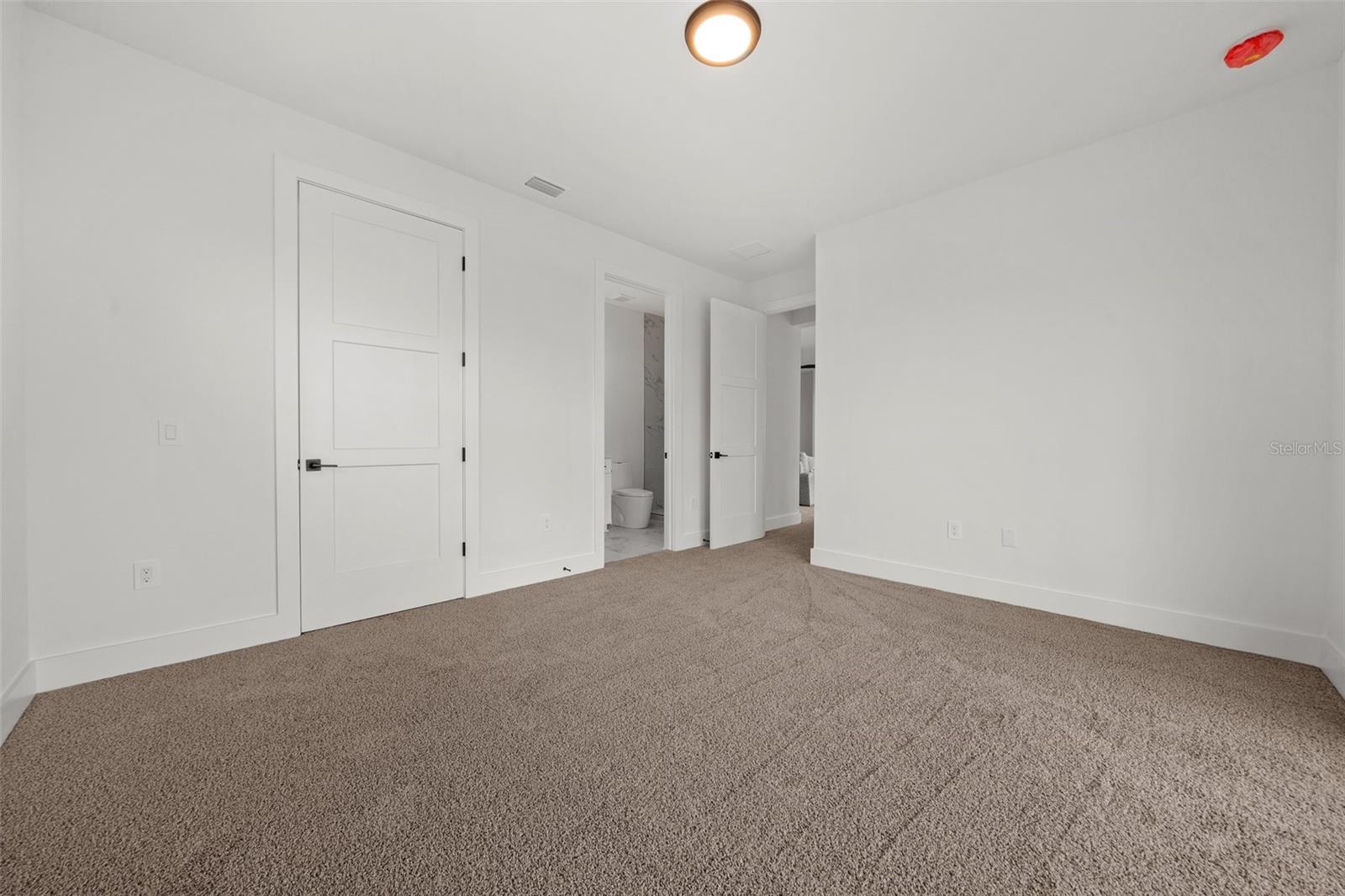 BUTTONWOOD HARBOR - Residential