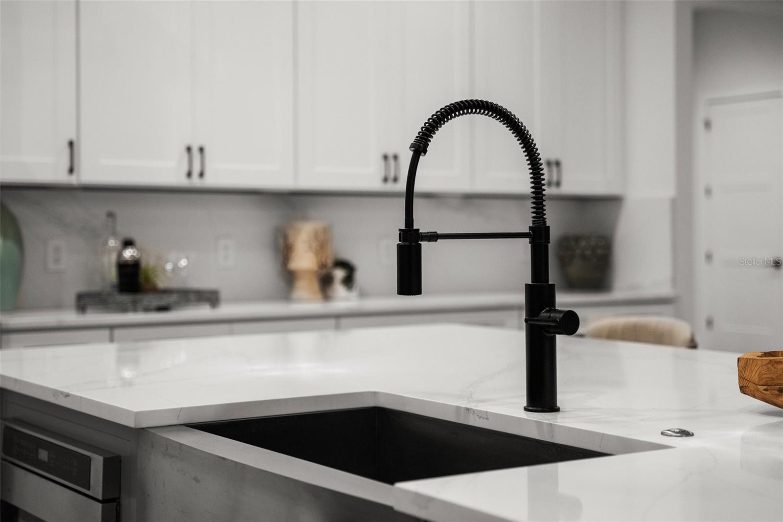 BUTTONWOOD HARBOR - Residential