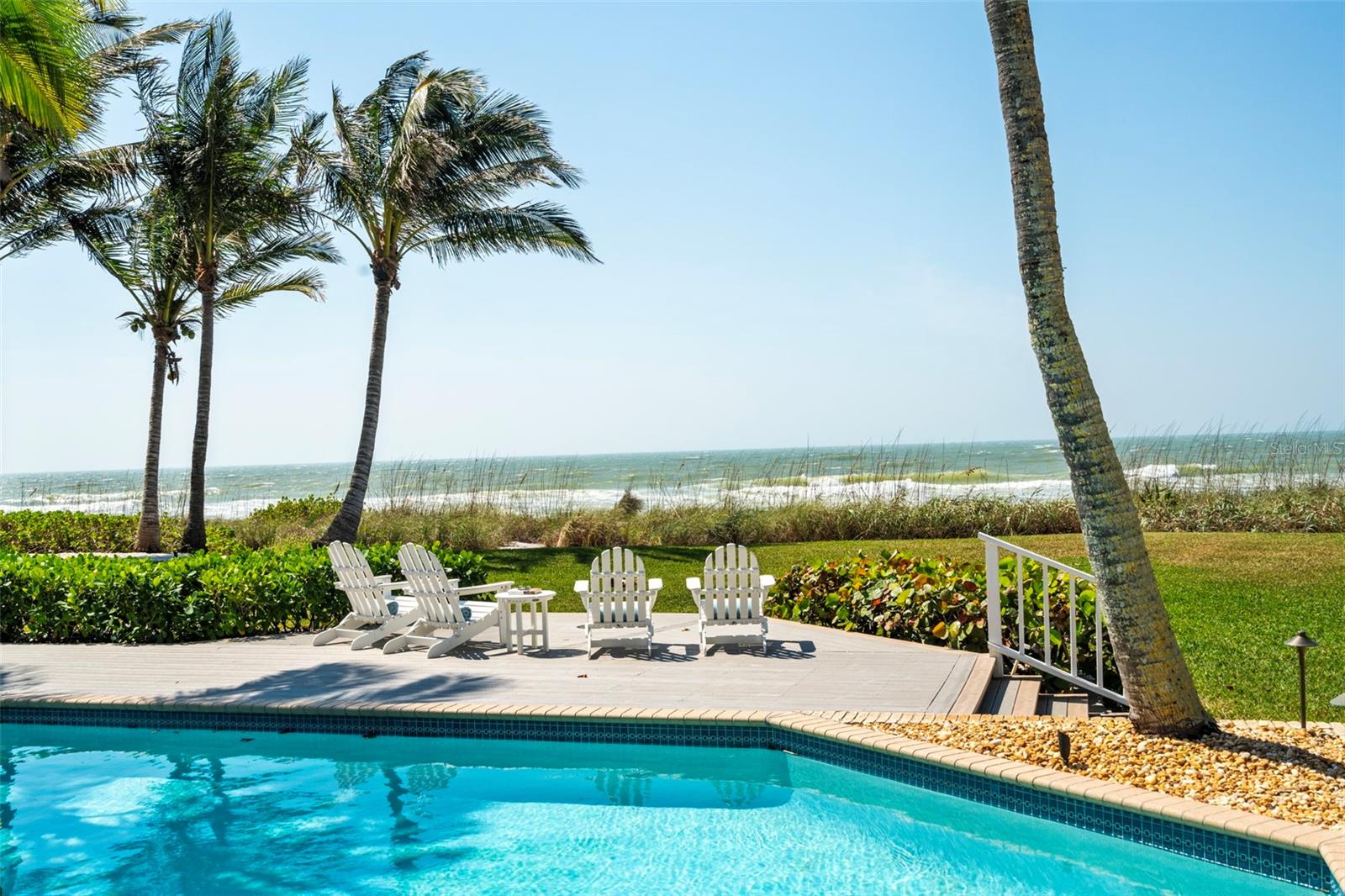 SANDERLING CLUB - Residential