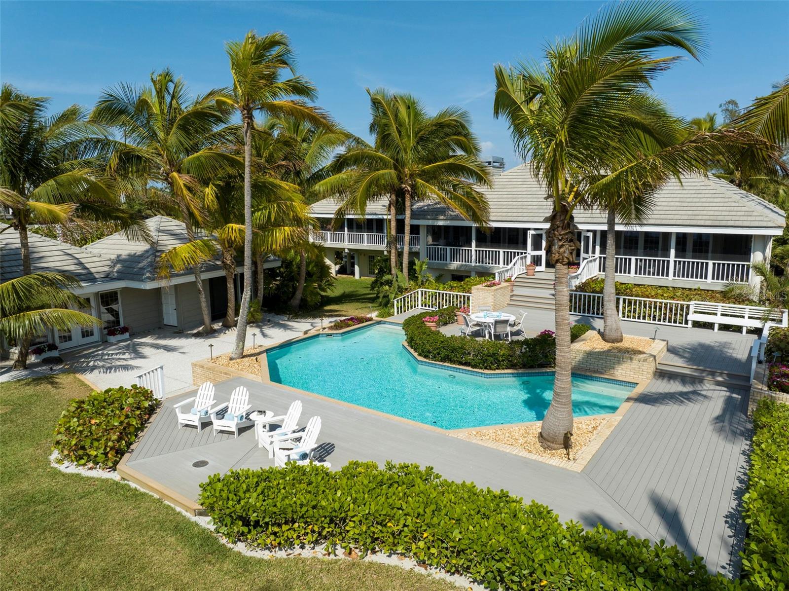 SANDERLING CLUB - Residential