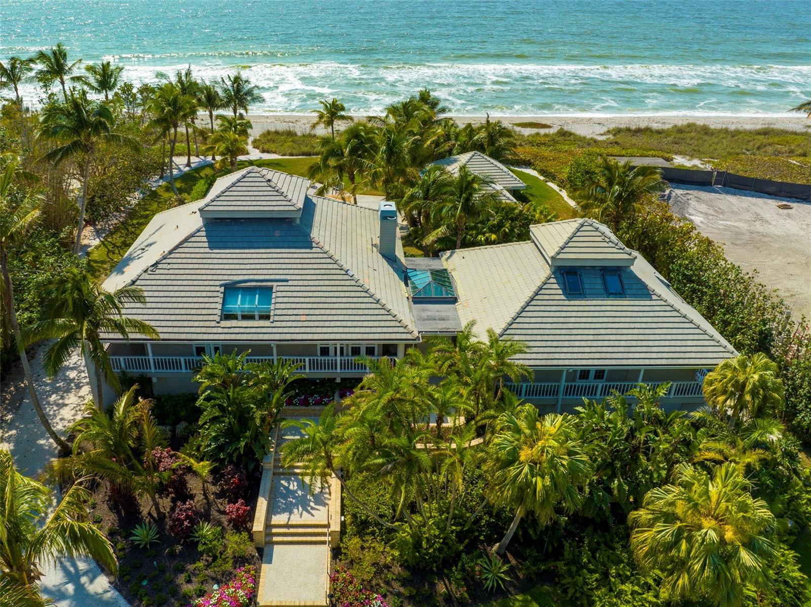 SANDERLING CLUB - Residential