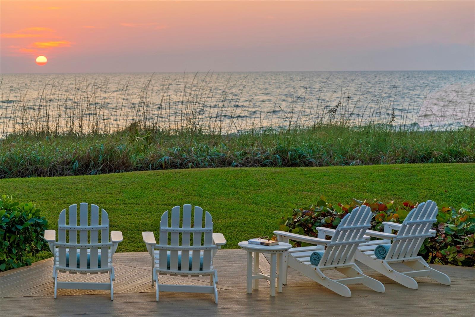 SANDERLING CLUB - Residential