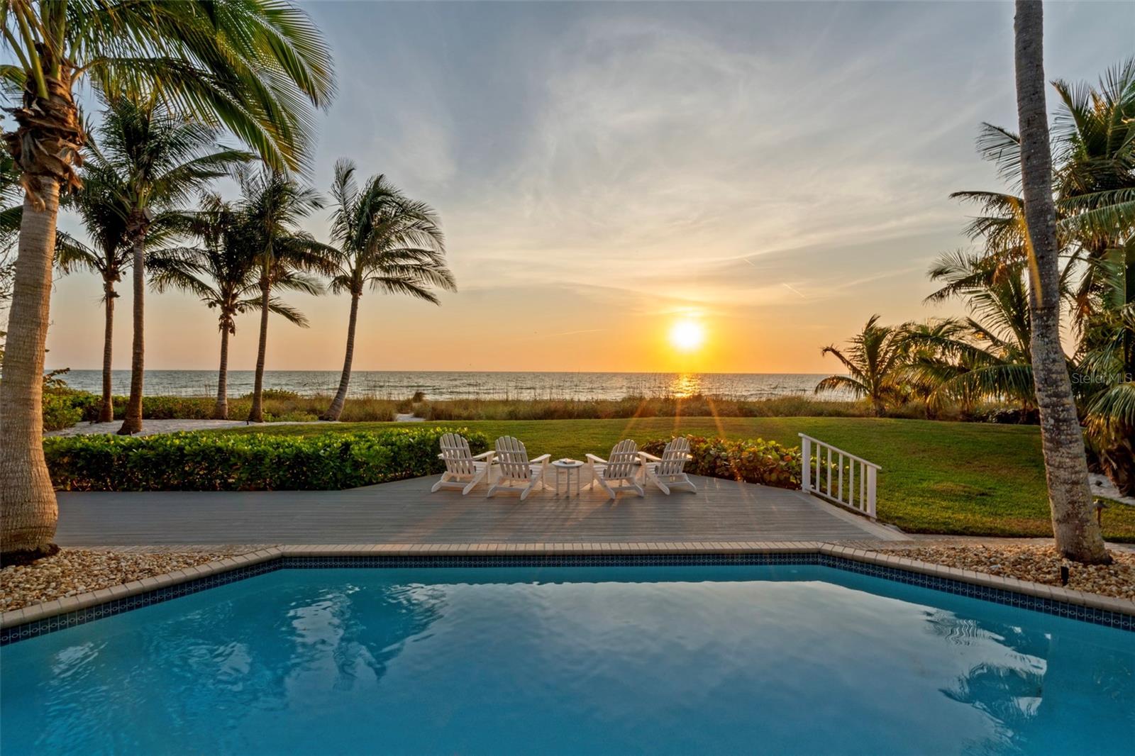 SANDERLING CLUB - Residential