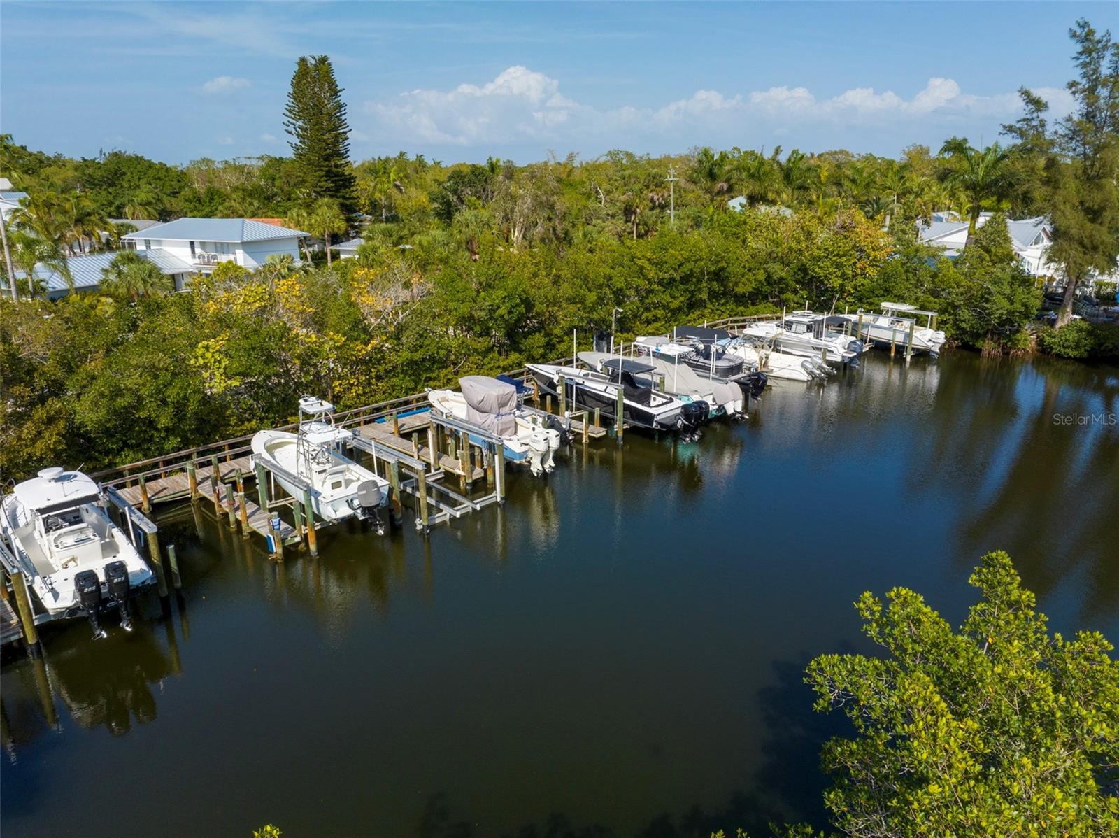 SANDERLING CLUB - Residential