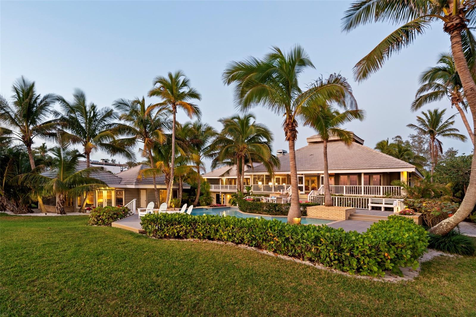 SANDERLING CLUB - Residential