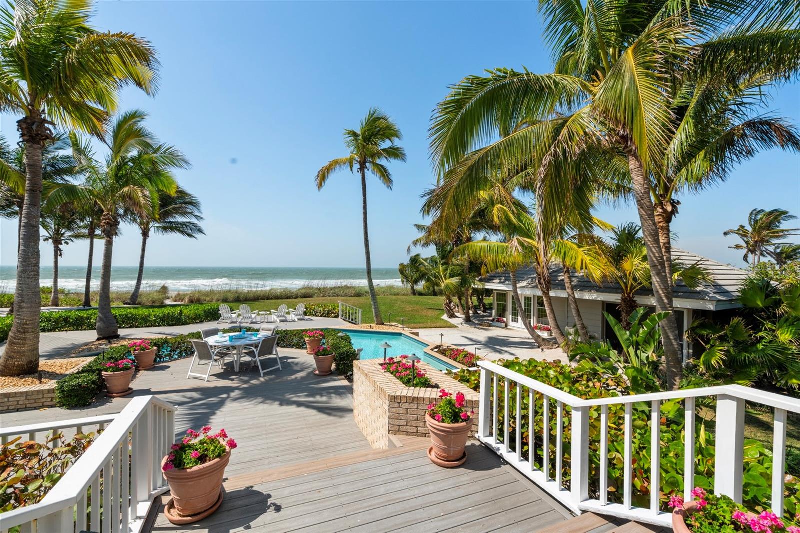 SANDERLING CLUB - Residential