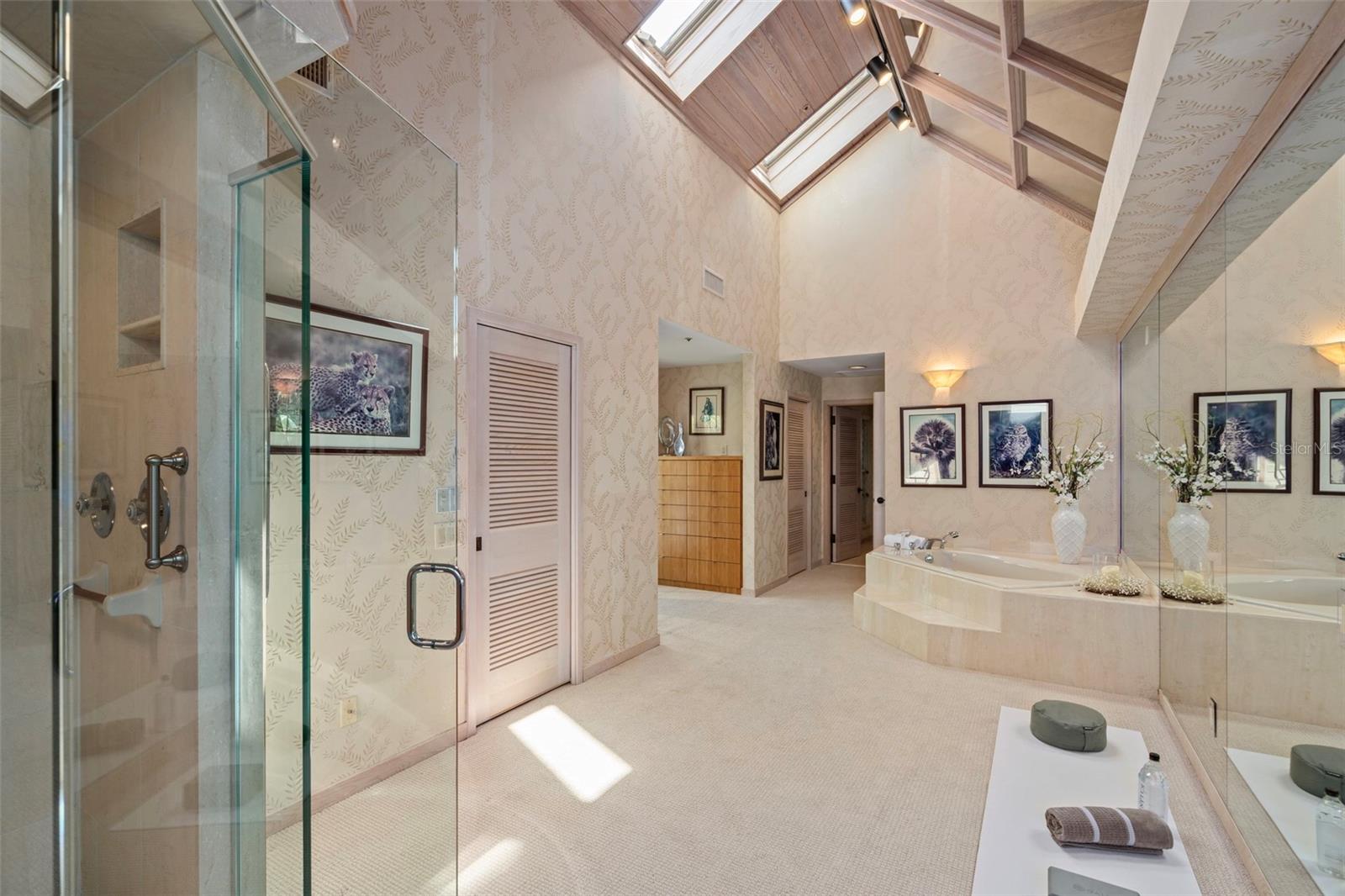 SANDERLING CLUB - Residential