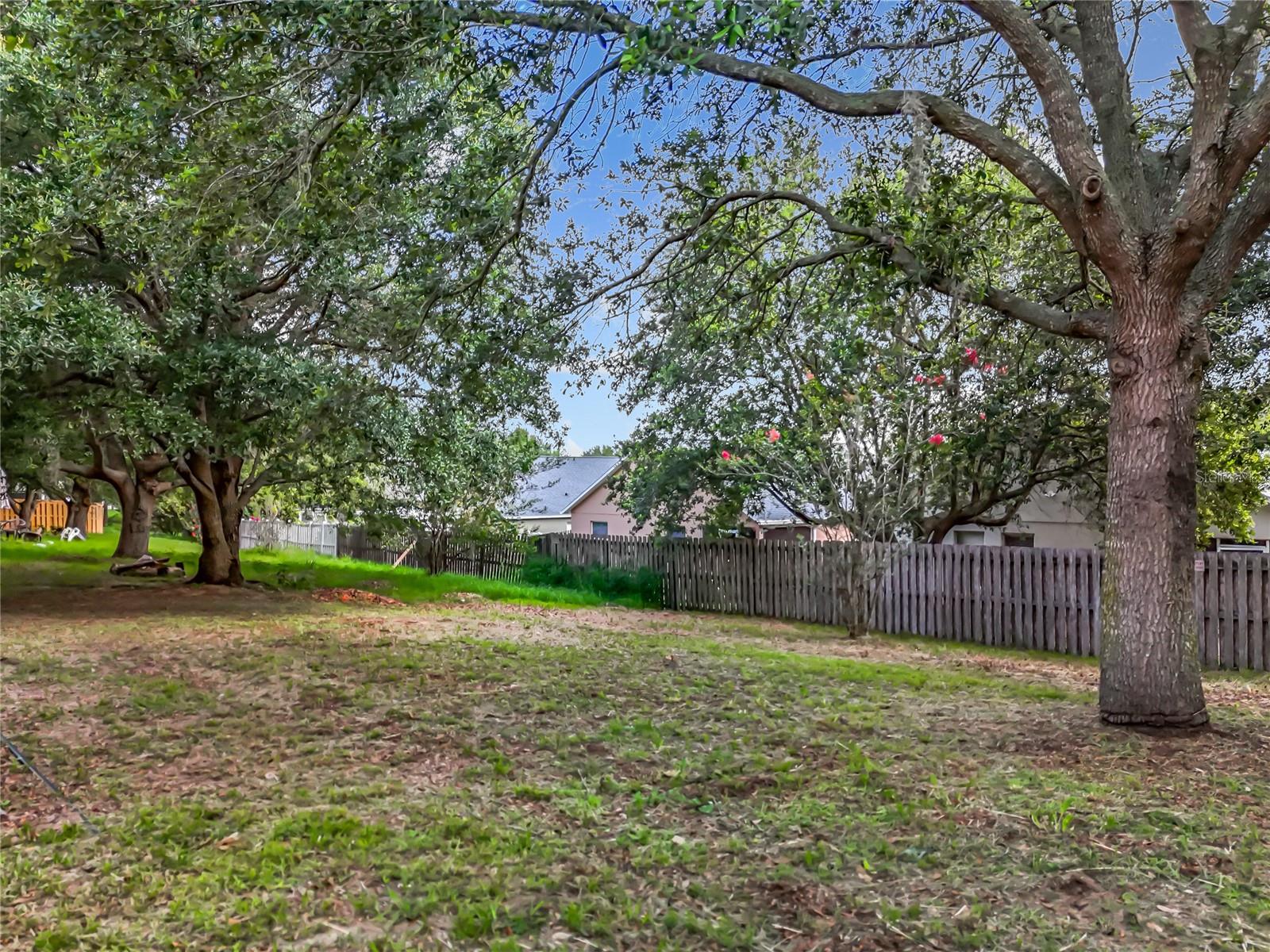 GROVELAND LEXINGTON VILLAGE PH I - Residential